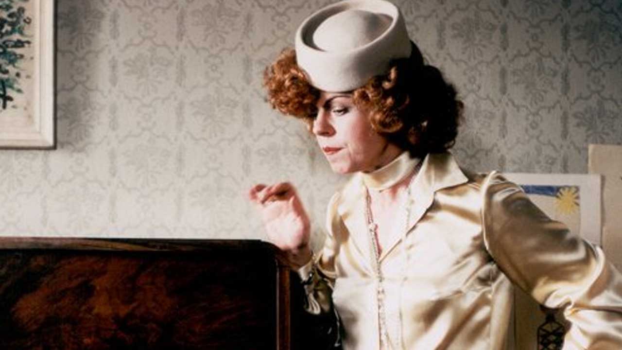 Iva Janžurová si zahrála a na obrázku je: