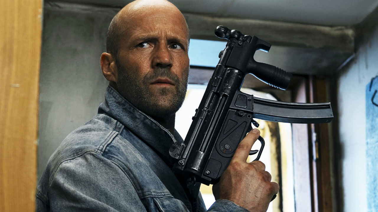 Jason Statham zabije vše, co mu stojí v cestě. Trailer akčního nářezu má mord harpunou i hákem na ryby