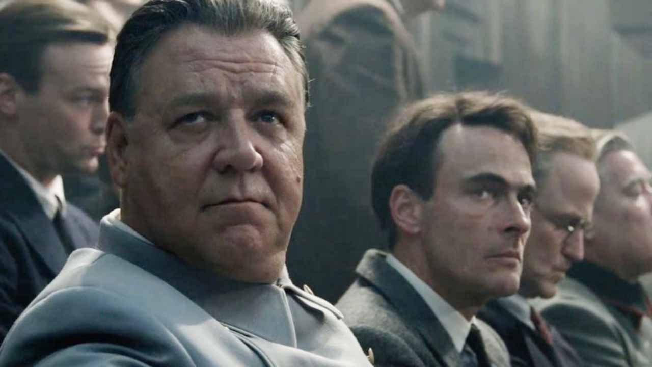Crowe si jde pro Oscara. Jeho nacistické monstrum uchvátilo diváky