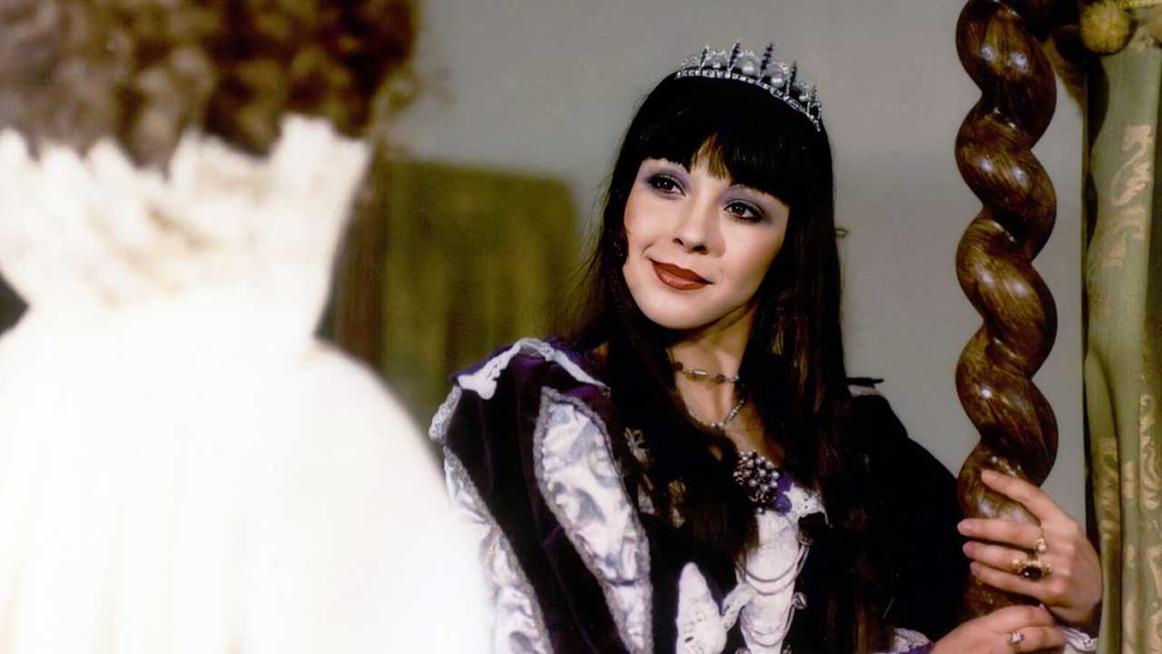 Dáda Patrasová si zahrála a na obrázku je: