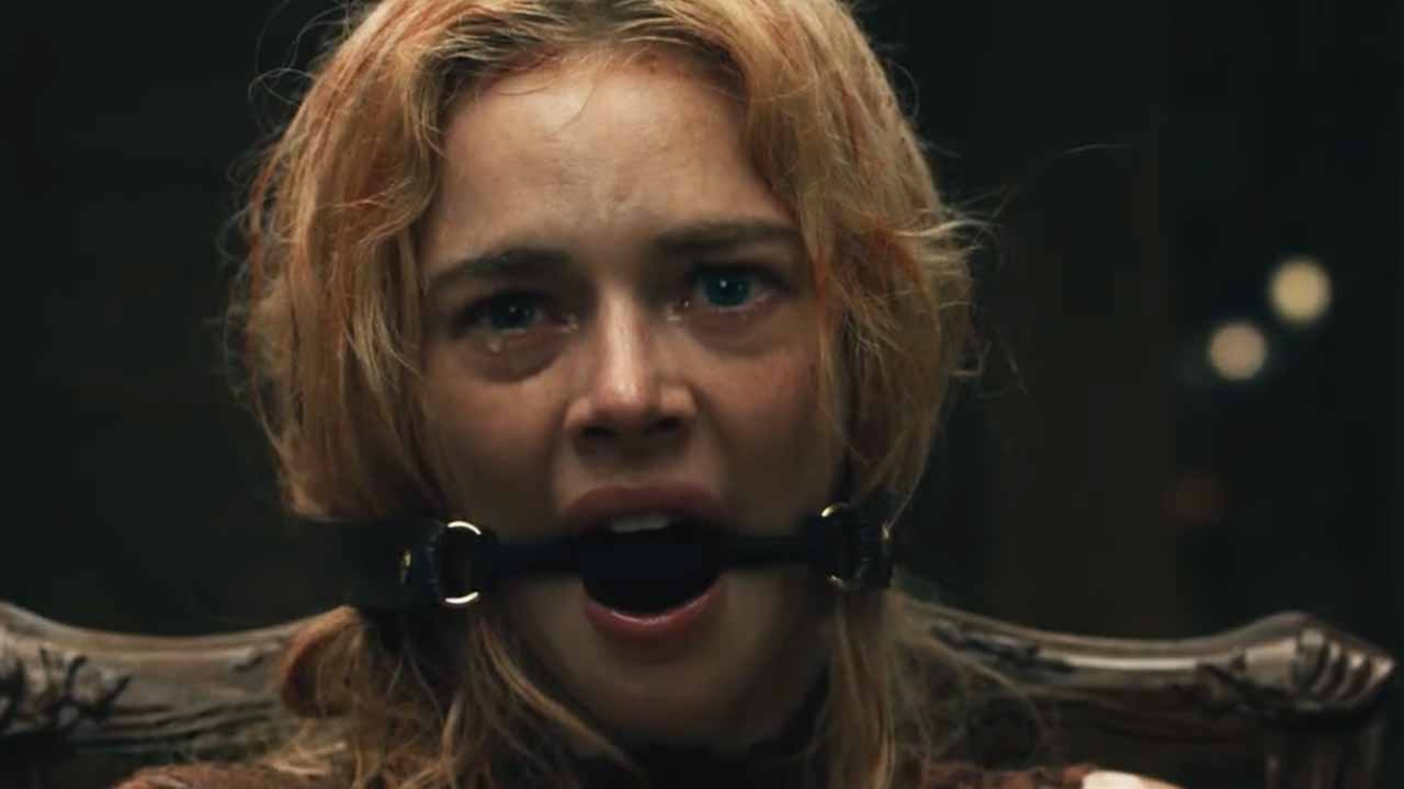 Krvavá nevěsta kosí zabijáky v brutálně zábavném traileru