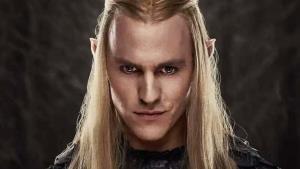 Seriálový Pán prstenů napravuje chyby. Odhaluje děsivé mohylové duchy z knih, Sauron se změní