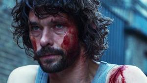 Nový drsný thriller ovládl Netflix. Napínavá novinka má 100% hodnocení kritiků