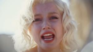 10 skvělých filmů, které byste měli vidět po kontroverzní Blondýnce od Netflixu