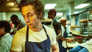 Jeden z nejlepších loňských seriálů se vrací. Vítejte v Medvědově pekelné kuchyni