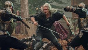 Do Zaklínače dal všechno. Video ukazuje Cavillův trénink na jednozáběrovou řežbu