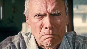 Ostudný přístup k legendě: Eastwoodův poslední film neuvidíme tak, jak si zaslouží