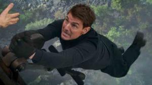 Mission: Impossible 8 v problémech. Nehoda ponorky, zoufající Cruise a rozpočet v extrému
