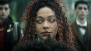 Nová fantasy Netflixu je propadák. Návrat do světa Sandmana nezaujal, hitem je fantastický Sobík