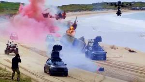 Kaskadérský rekord padl po 18 letech. Podívejte se na extrémně rotující auto s řidičem uvnitř