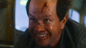 Režijní návrat Mela Gibsona po 8 letech. Trailer ukazuje psychopata Wahlberga v 10 000 metrech