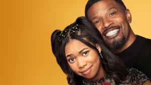 Netflix ruší i nový sitcom s Jamie Foxxem po 1. řadě. Plakat ale nemusíte