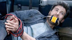 Apple je vysmátý. Nová akční komedie je rekordním hitem, přestože se nikomu nelíbí