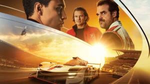 Gran Turismo u kritiků boduje v závodění i hercích. Recenze film cupují jinde