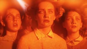 Nejočekávanější seriálový horor roku v mrazivém traileru plném (ne)lidského zla