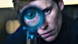 Brilantní thriller se sériovým vrahem ožívá ve skvělém traileru. Zabiják Šakal je postrachem