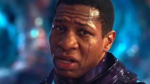 Marvel vyhodil stěžejní hvězdu a musí předělávat filmy. Herec má namířeno do vězení