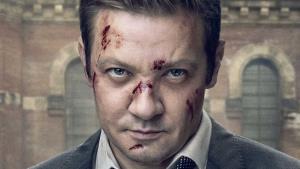 Jeremy Renner znovu v akci. V traileru Starosty Kingstownu bojuje s mafií