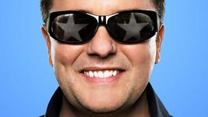 Geniální komediální seriál je znovu online. Komparz vám zničí bránici