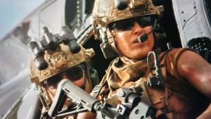 Mučení, popravy a intriky. Speciální jednotka v akčním traileru bojuje s terorismem i osobním životem