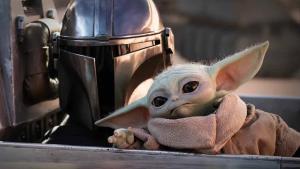 První trailer Mandaloriana a Grogu ukazuje válku s Impériem, nové roboty i návrat milované postavy