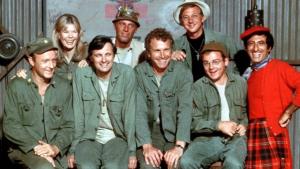 Nejsledovanější seriálová epizoda všech dob je konečně online. Legendární M.A.S.H. je kompletní