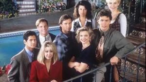 Devadesátky jsou zpátky! Melrose Place se vrátí s původním obsazením, vše začne smrtí