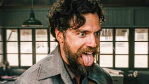 Henry Cavill utržený ze řetězu. Britští Hanebný pancharti baví kritiky akční řeží nacistů