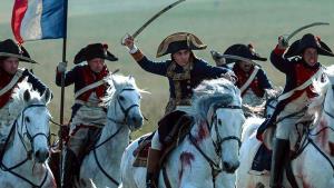 Napoleon útočí ve fenomenálním traileru. Očekávání šponuje na maximum