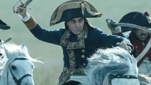 Velkolepý Napoleon skutečně dostane masivní čtyřhodinovou verzi. Do kin ale nepůjde