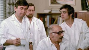 KVÍZ: Poznáte postavy z Nemocnice na kraji města podle jediného obrázku? Otestujte se