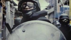 Nové dystopické sci-fi Netflixu ukazuje špinavou budoucnost. Drsný trailer si nebere servítky