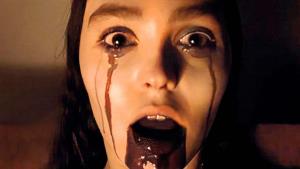 Nejočekávanější horor roku v prvním traileru. Z upírů jde konečně zase strach