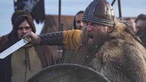 Nová historická fantasy v traileru překvapuje velkolepou akcí v artušovské době