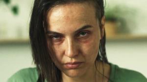 Mrazivý Zápisník alkoholičky míří na Netflix. V kinech šlo o naprostý fenomén