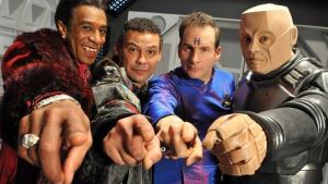 Červený trpaslík dostane nový seriál! Těšte se na eskapády Listera s Rimmerem