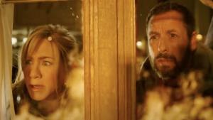 Komediální megahit Netflixu se vrací! První trailer odhaluje bláznivé vraždy a akci