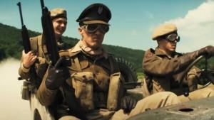 Nejlepší válečný seriál současnosti ve skvělém traileru. Pluk mizerů znovu zatápí nacistům