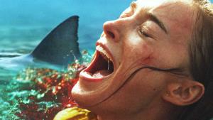 Žraločí smršť ovládne Netflix! Boduje mysteriózní horor a hon na sériového vraha