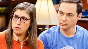 První fotky z návratu Sheldona: Hvězda Teorie velkého třesku zestárla a stále je s Amy