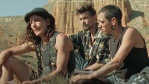 Nejšílenější film roku zničí vaše smysly. Má 100% hodnocení a srovnáván je s Šíleným Maxem