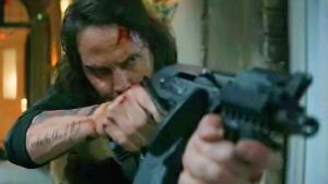 Válečný megahit se vrací v drsném traileru. Seznam smrti hýří traumaty a akcí