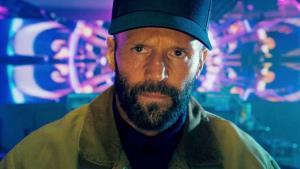 Statham v nejlepší formě a vykoupení pro režiséra. Nový akčňák o pomstě baví