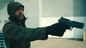 Jeden z nejlepších krimi seriálů dekády se vrací na Netflix. Trailer láká na špínu Londýna