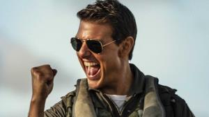 Tom Cruise slaví. Nový Top Gun zničil rekordy Titanicu i Transformers
