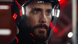 TRON 3 v megalomanském traileru. Návrat sci-fi série přichází po 15 letech