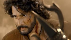 Nejdražší indický film všech dob v bombastickém traileru slibuje sci-fi nářez s cestováním časem