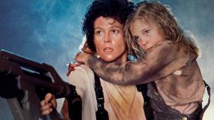  „Odstěhujte se od maminky a začněte žít.“ Režisér Vetřelců reaguje na kritiku legendárního filmu