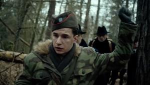 Poslední velký český seriál letoška přichází. Trailer sází na napětí a patos