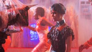 Netflix a spol. čelí krizi. Čekejte méně velkolepých seriálů a filmů online